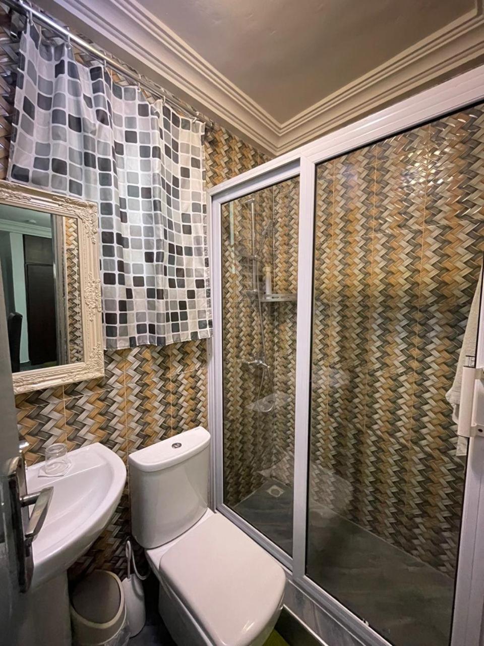 Perriman Hotel Kokrobite Bagian luar foto