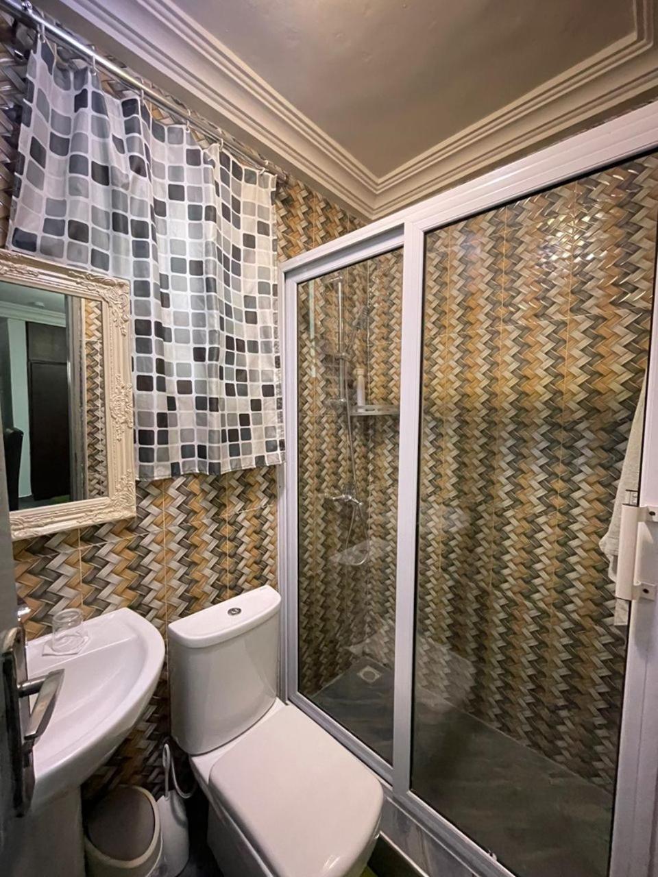 Perriman Hotel Kokrobite Bagian luar foto