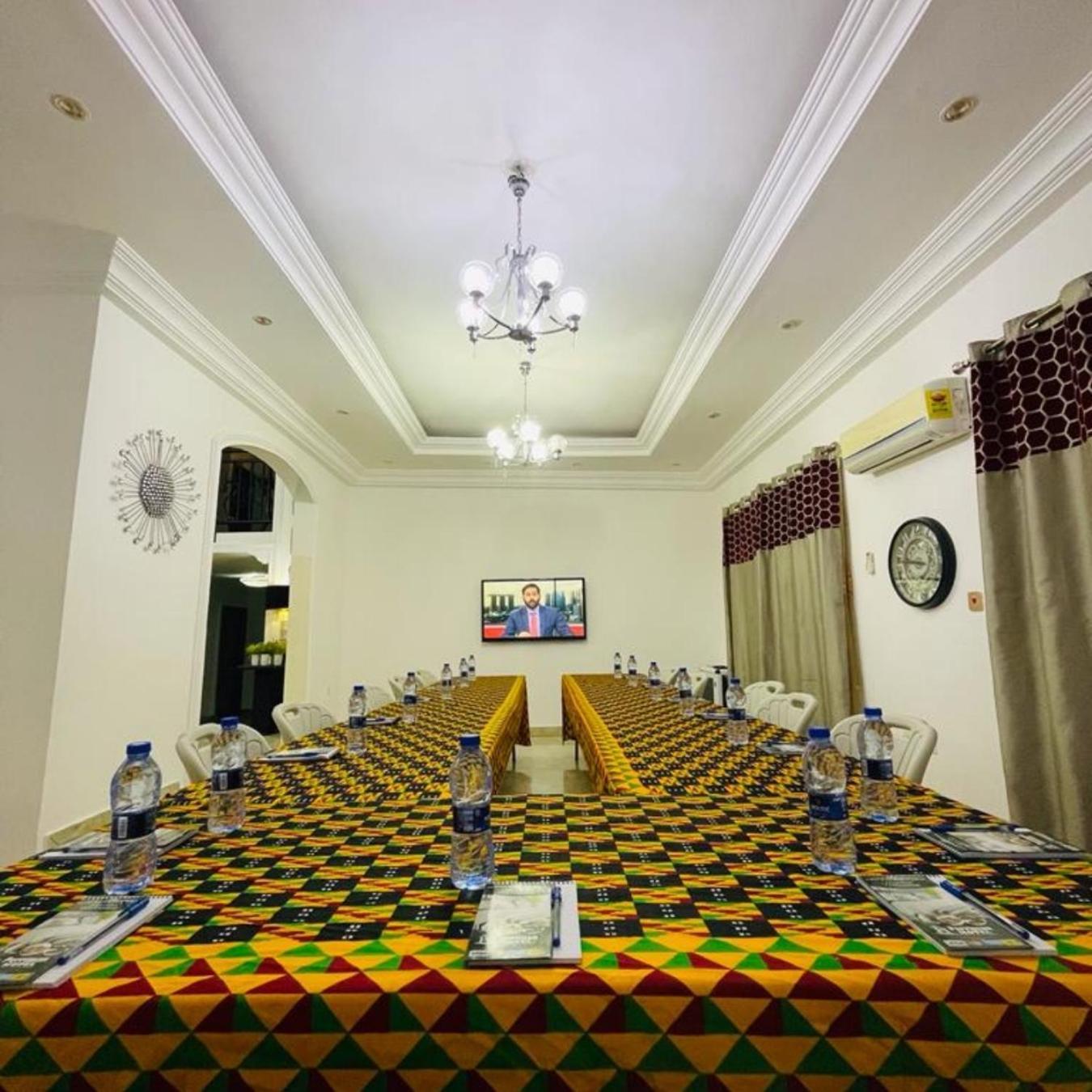 Perriman Hotel Kokrobite Bagian luar foto