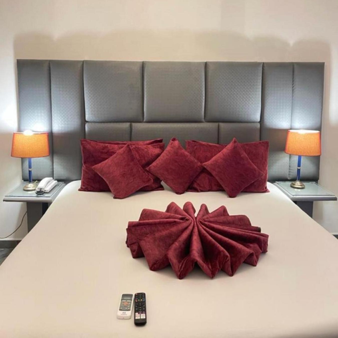 Perriman Hotel Kokrobite Bagian luar foto