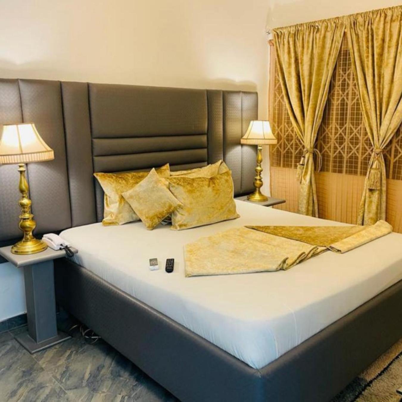 Perriman Hotel Kokrobite Bagian luar foto