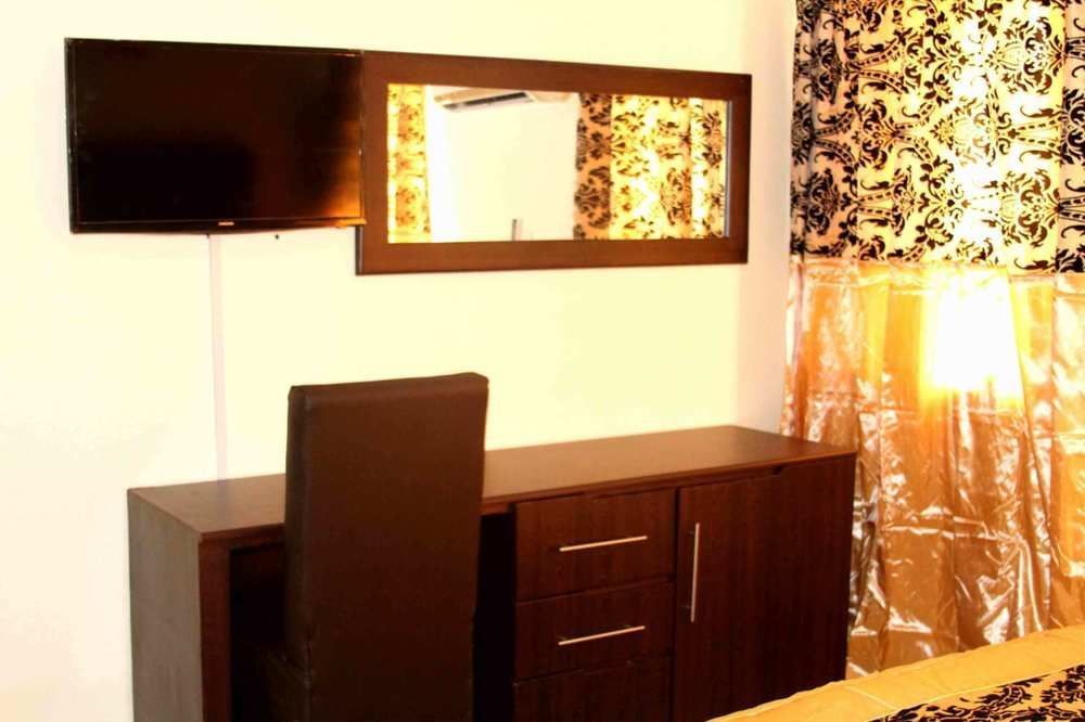 Perriman Hotel Kokrobite Bagian luar foto